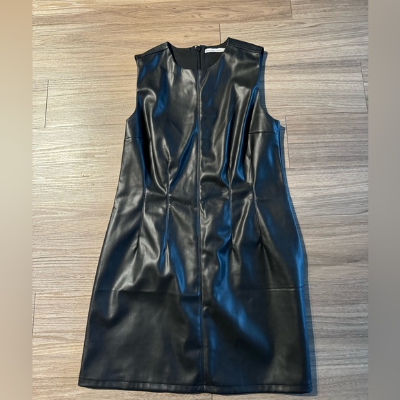 NWOT Abercrombie shell vegan leather mini dress TALL - Picture 3 of 3